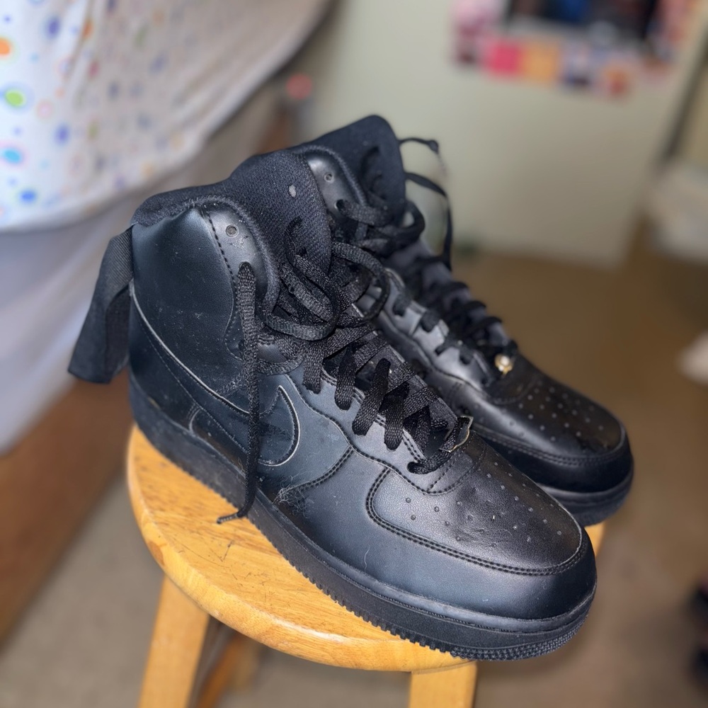 Nike Black Leather High-Tops